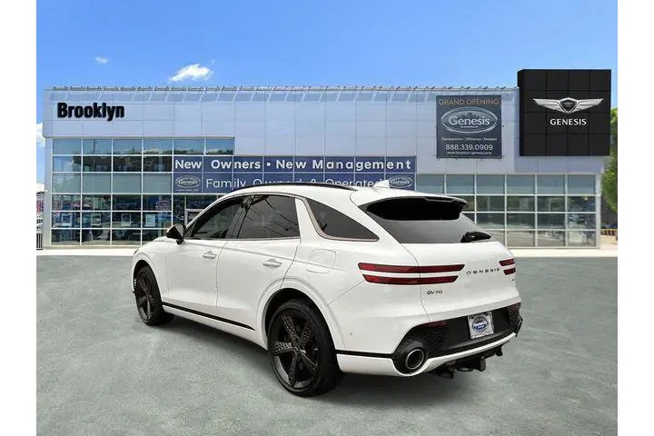 $34888 : Genesis GV70 2023 AWD 2.5T S image 7