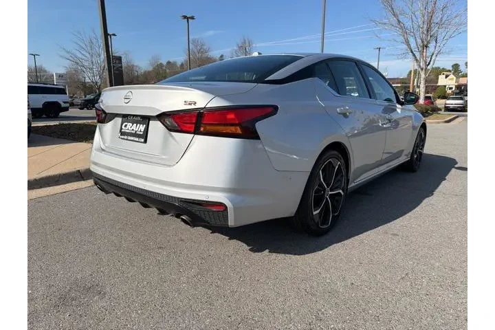 $21080 : Nissan Altima 2024 2.5 SR 4d image 7