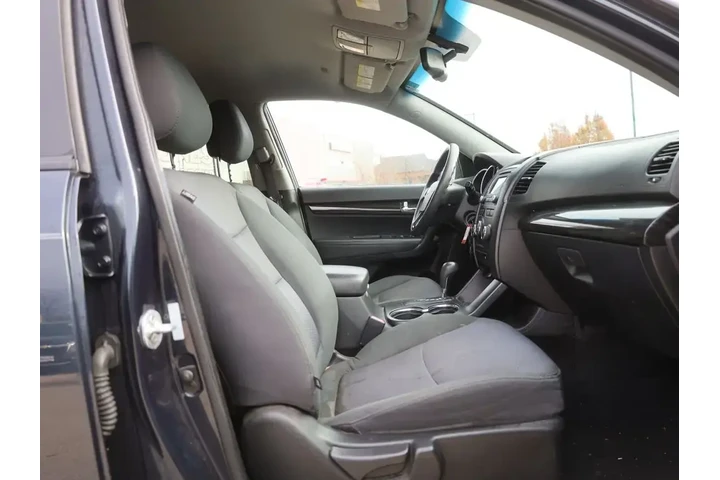 $5577 : Kia Sorento 2013 AWD LX 4dr image 10