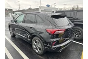 $25444 : Ford Escape 2024 ST-Line 4dr thumbnail