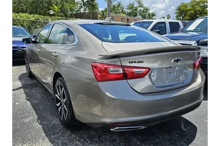 $19590 : Chevrolet Malibu 2022 RS 4dr image 8