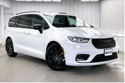 Chrysler Pacifica 2024 Limit en Madison