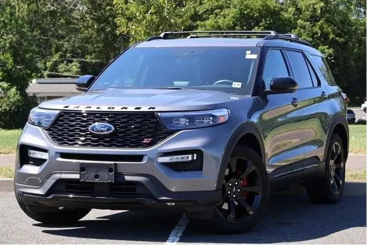$39495 : Ford Explorer 2022 AWD ST 4d image 1