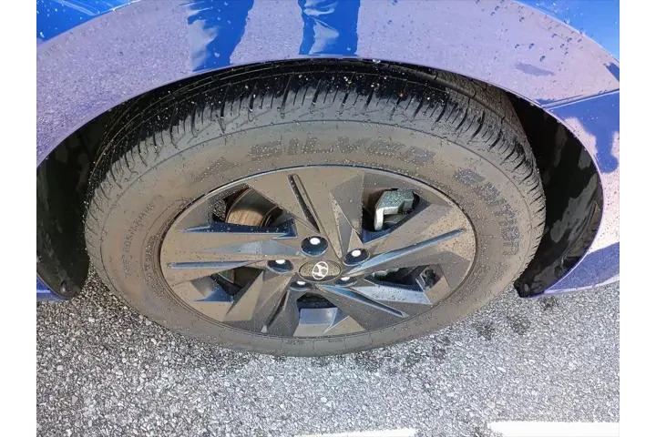 $19900 : Hyundai ELANTRA 2022 SEL 4dr image 9