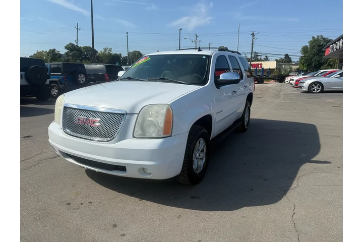 $3980 : 2008 GMC Yukon 4WD 4dr 1500 S image 6
