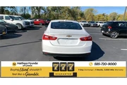$15990 : Chevrolet Malibu 2023 LT 4dr thumbnail