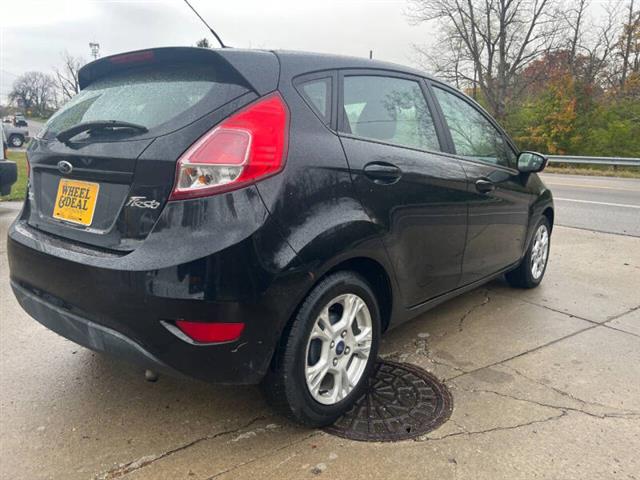 $4995 : 2016 Fiesta SE image 7