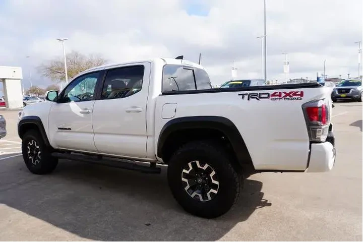 $39688 : Toyota Tacoma 2023 4x4 TRD P image 4