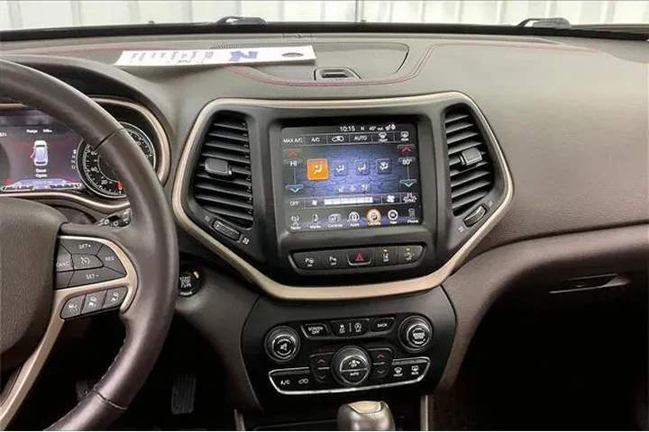 $11990 : Jeep Cherokee 2016 4x4 Trail image 6