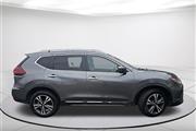 $12799 : Pre-Owned 2018 Rogue SL thumbnail