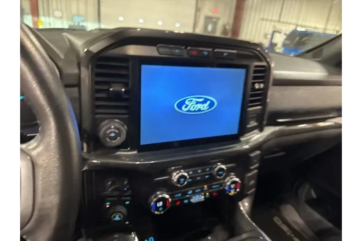 $29655 : Ford F-150 2021 4x4 XLT 4dr image 9