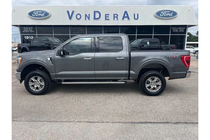 $39995 : Ford F-150 2023 4x4 XL 4dr S image 1