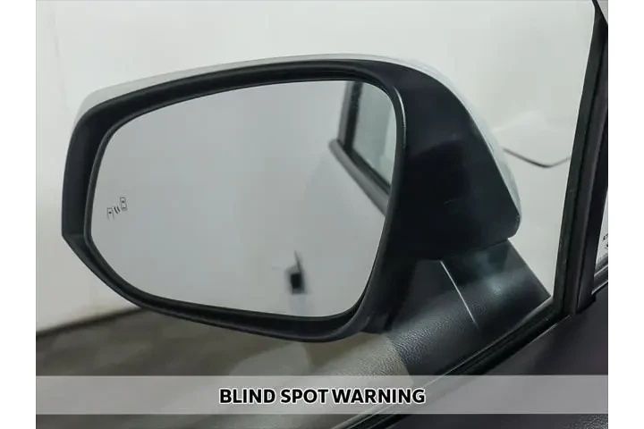 $32993 : Toyota RAV4 Hybrid 2025 AWD image 4