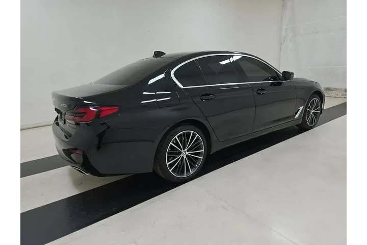 $28990 : BMW 5 Series 2022 530i 4dr S image 4