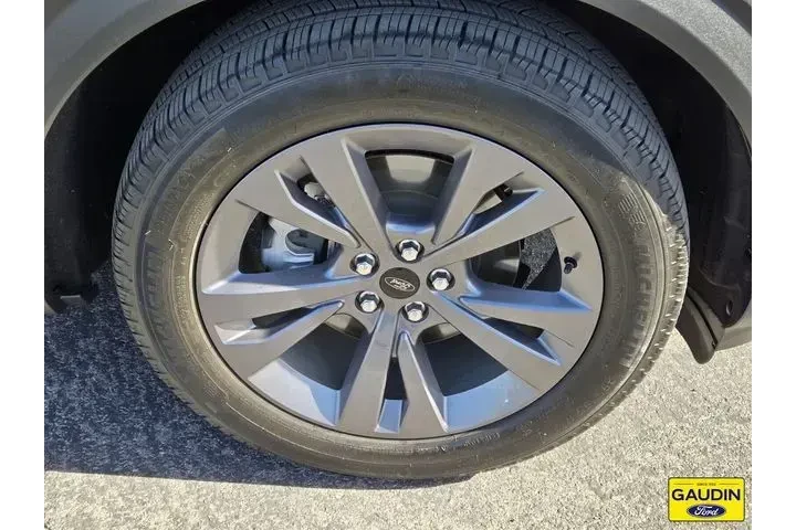 $33900 : Ford Explorer 2024 XLT 4dr S image 10