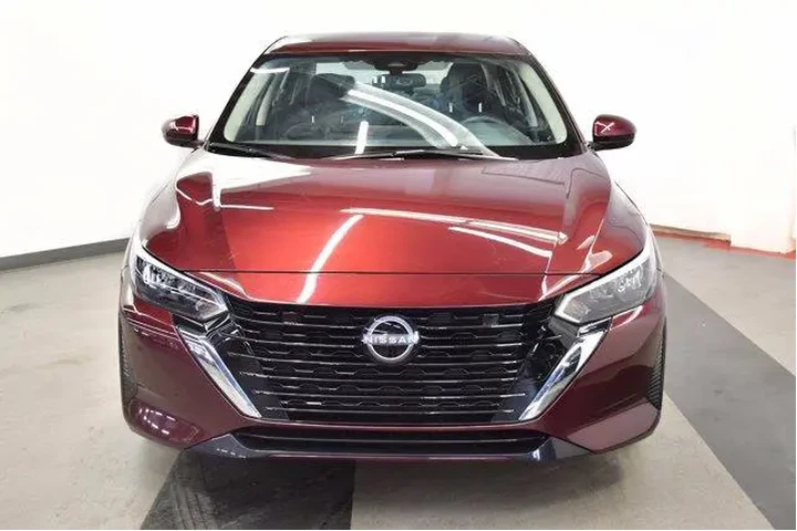 $20694 : Nissan Sentra 2025 SV 4dr Se image 3