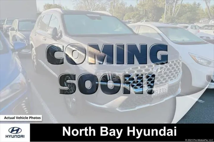 $32990 : Hyundai SANTA FE Plug-In Hyb image 1