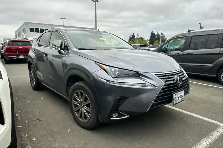 $28590 : Lexus NX 300 2021 AWD 4dr Cr image 2