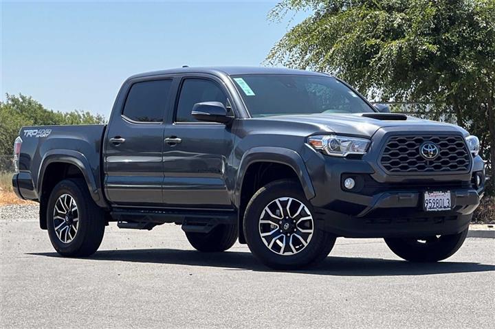 $39300 : Tacoma TRD Sport image 2