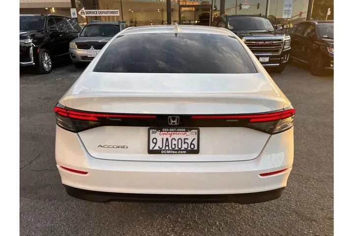 $24988 : Honda Accord 2023 EX 4dr Sed image 5