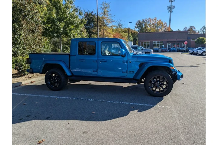 $38856 : Jeep Gladiator 2023 4x4 Over image 3