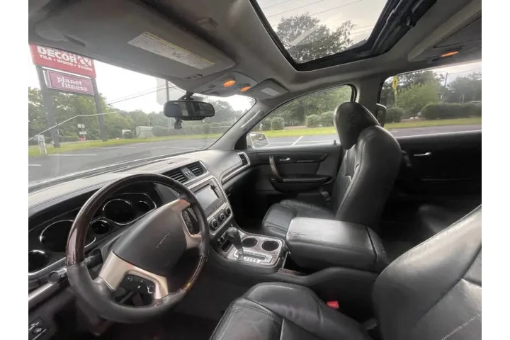 $12000 : 2014 GMC Acadia Denali image 10