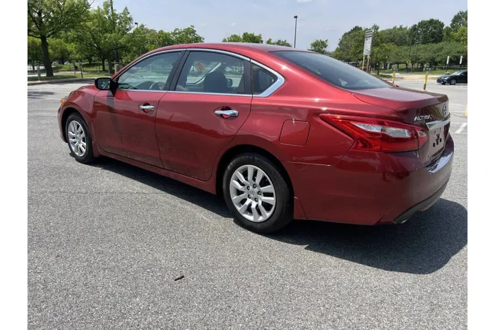 $9900 : 2016 Altima 2.5 S image 8