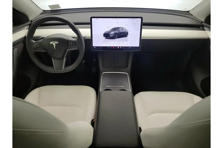 $33998 : Tesla Model Y 2023 AWD Long image 9
