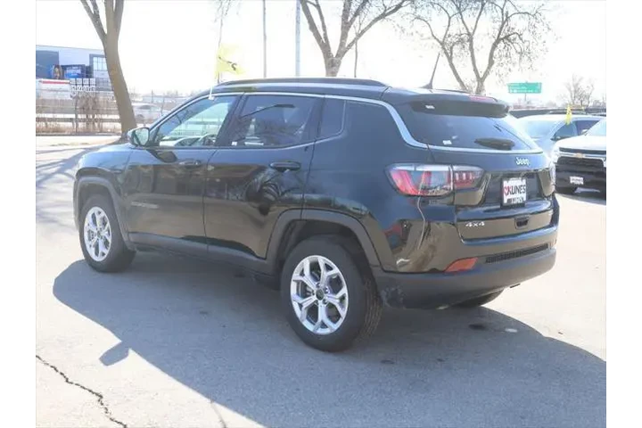 $21977 : Jeep Compass 2025 4x4 Latitu image 7