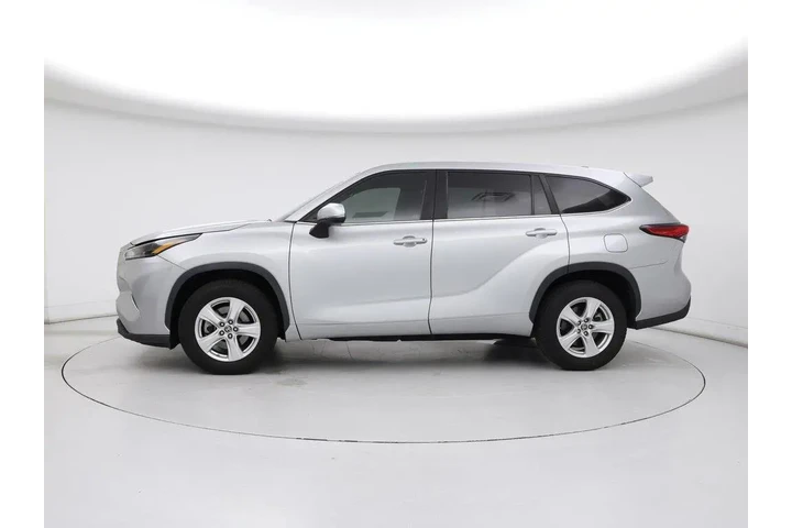 $28998 : Toyota Highlander 2023 L 4dr image 3