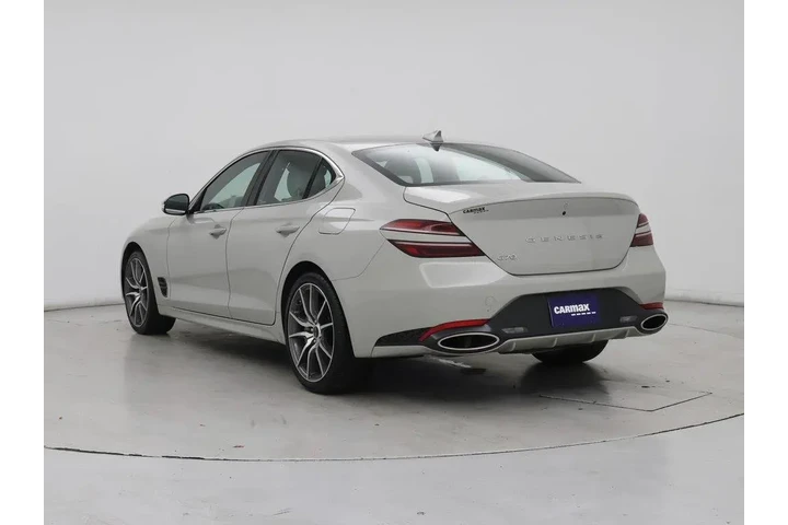 $31998 : Genesis G70 2025 2.5T Standa image 2