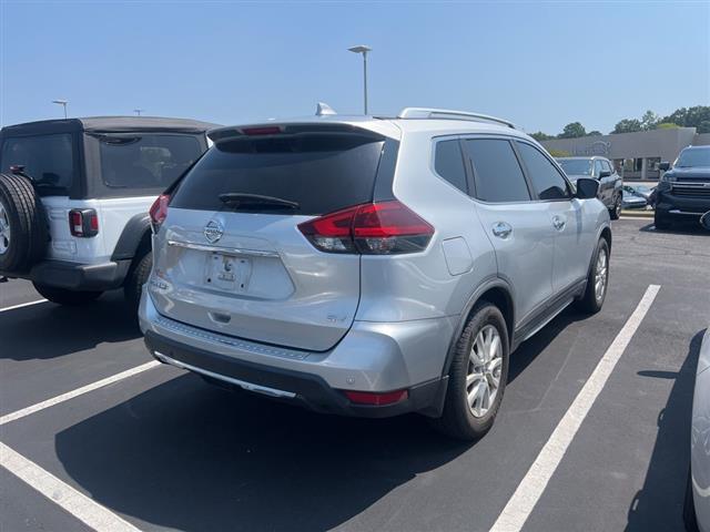 $15690 : PRE-OWNED 2019 NISSAN ROGUE SV image 7