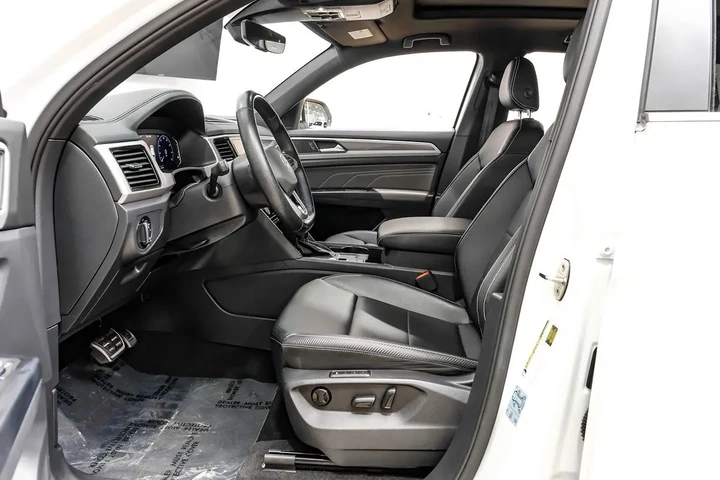 $23990 : 2021 Atlas Cross Sport 3.6L V image 5