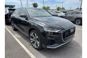 $36495 : Audi Q8 2022 AWD quattro Pre thumbnail