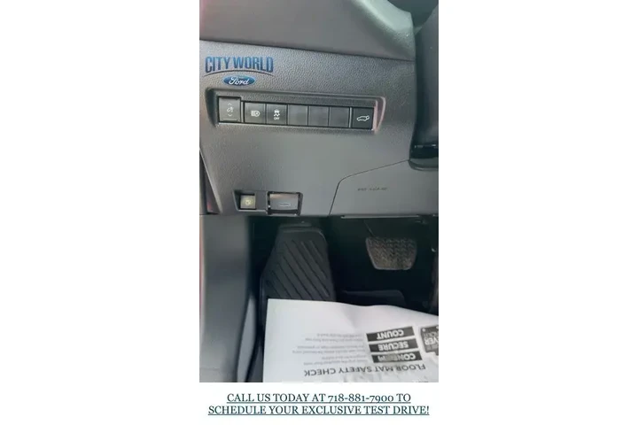 $34288 : Toyota Venza 2023 AWD LE 4dr image 8