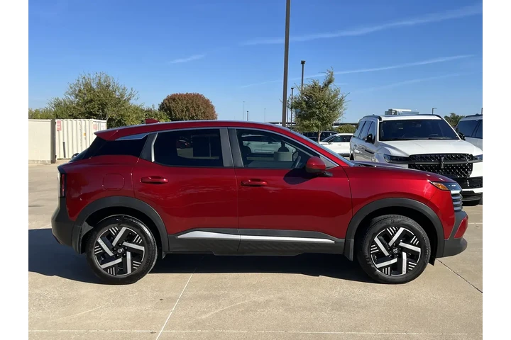 $20999 : Nissan Kicks 2025 SV 4dr Cro image 10