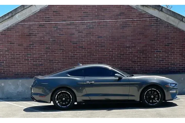 $22988 : Ford Mustang 2020 EcoBoost P image 1