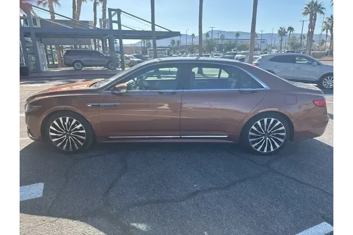 $21378 : Lincoln Continental 2018 Bla image 8