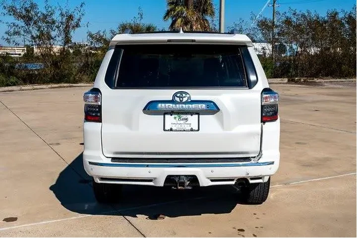 $33492 : Toyota 4Runner 2020 AWD Limi image 3