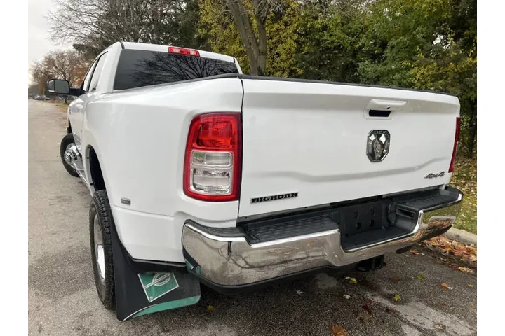 $43997 : 2021 RAM 3500 Big Horn image 5