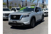 $28750 : Nissan Pathfinder 2024 S 4dr thumbnail
