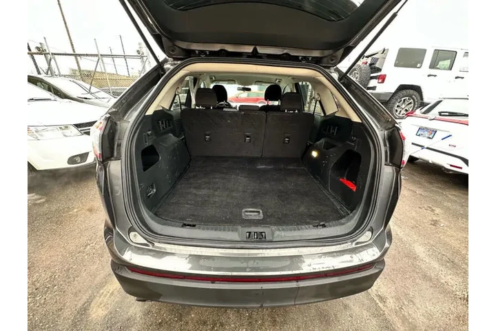 $18995 : 2018 Edge SE image 10