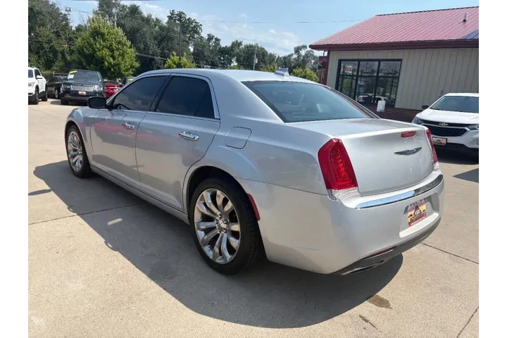 $13950 : 2020 300 Limited image 7