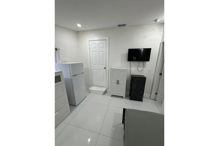 $1000 : Se Renta Habitaciones Duplex image 3