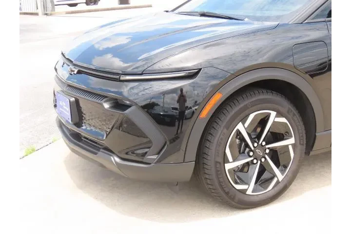 $28999 : Chevrolet Equinox EV 2026 LT image 3