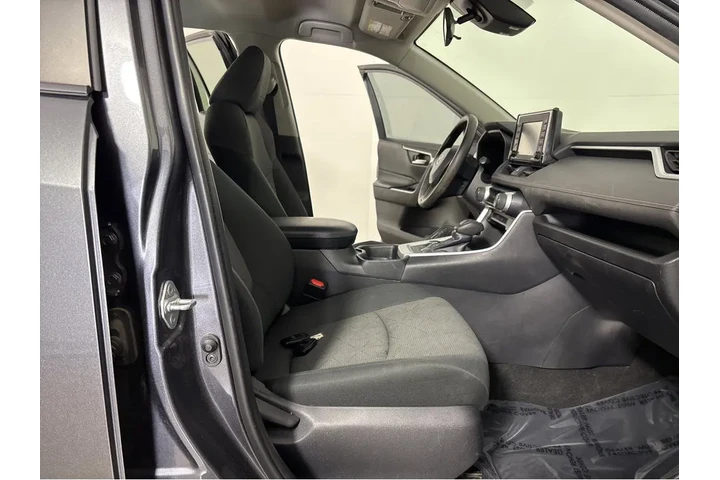 $20000 : 2021 RAV4 Hybrid XLE image 5