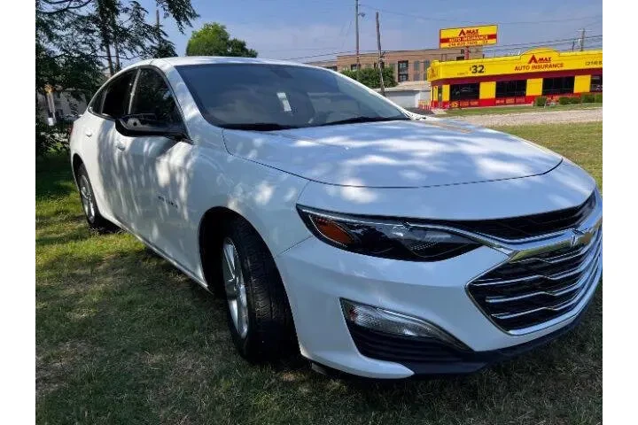 $23995 : 2022 Malibu LS image 3