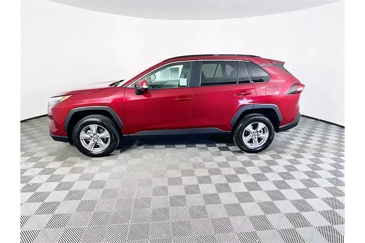 $24900 : Toyota RAV4 2023 XLE 4dr SUV image 4