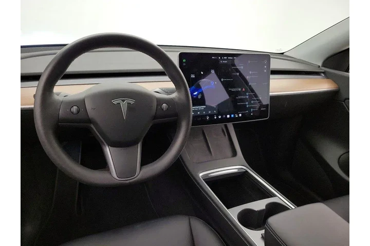 $30998 : Tesla Model Y 2021 AWD Long image 9