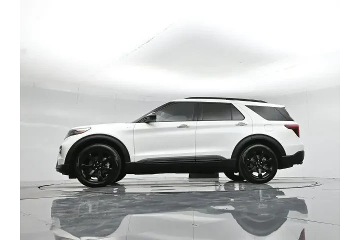 $29400 : Ford Explorer 2023 ST-Line 4 image 8